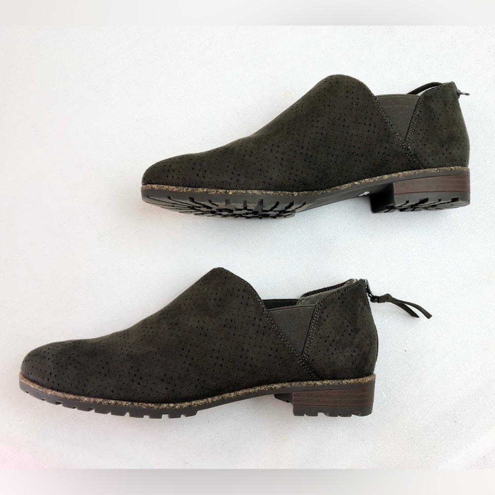 NWOT Dr. Scholl’s Olive Green Booties with Low Heel